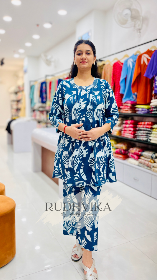 Blue Abstract Printed Kurti Pant Set