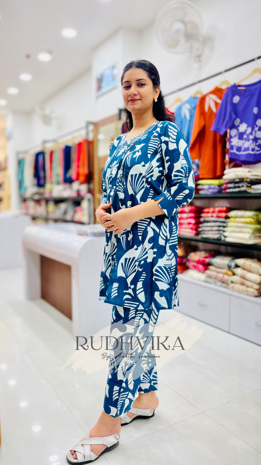 Blue Abstract Printed Kurti Pant Set