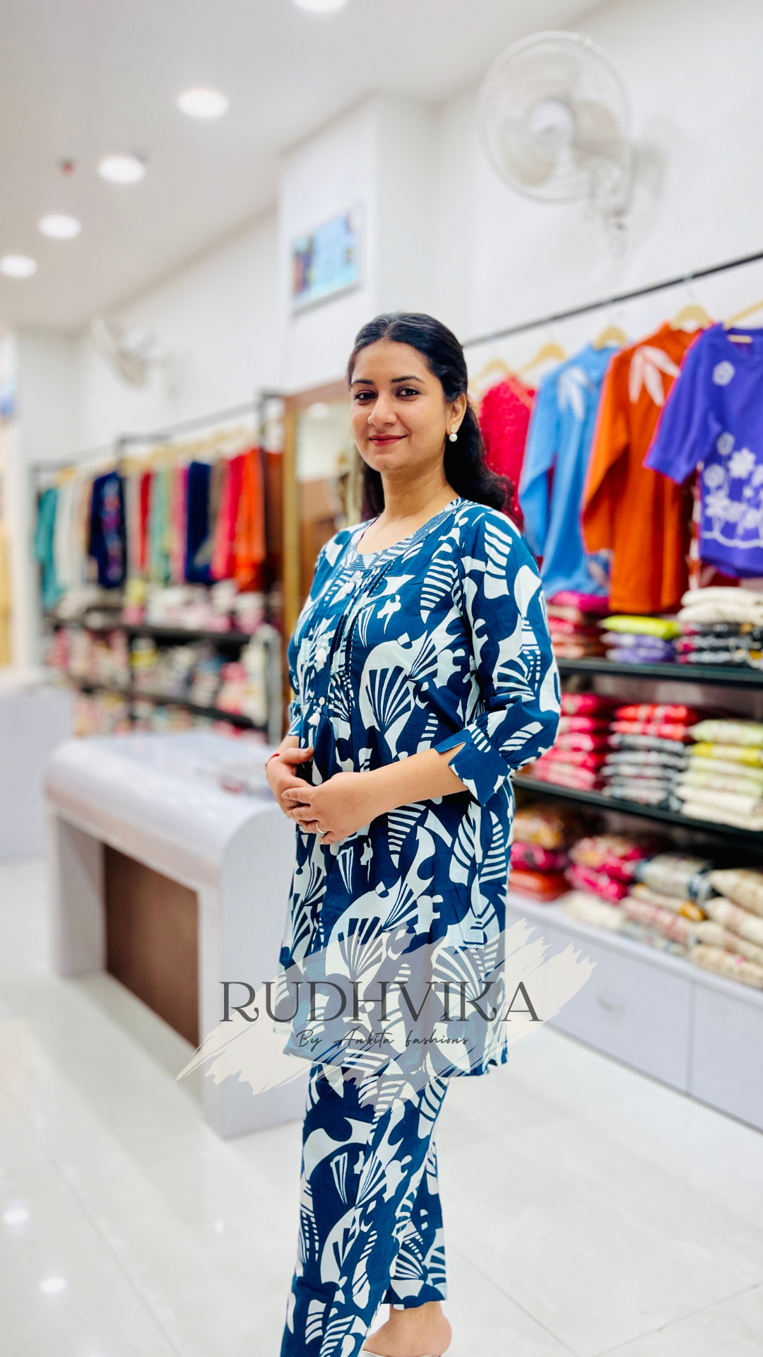 Blue Abstract Printed Kurti Pant Set