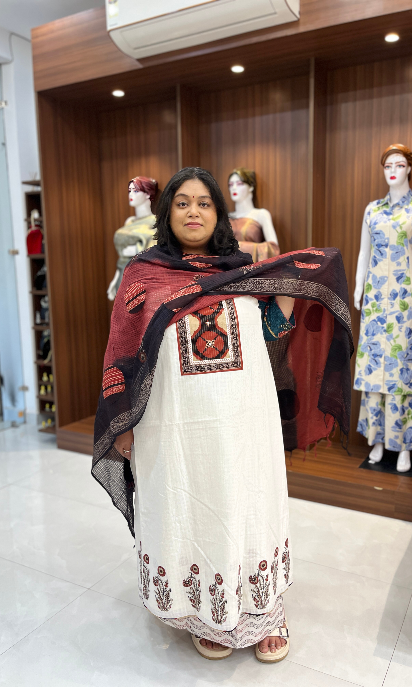 Premium Pure Handloom Cotton Unstitched Suit Set with Dupatta – Elegant & Breathable